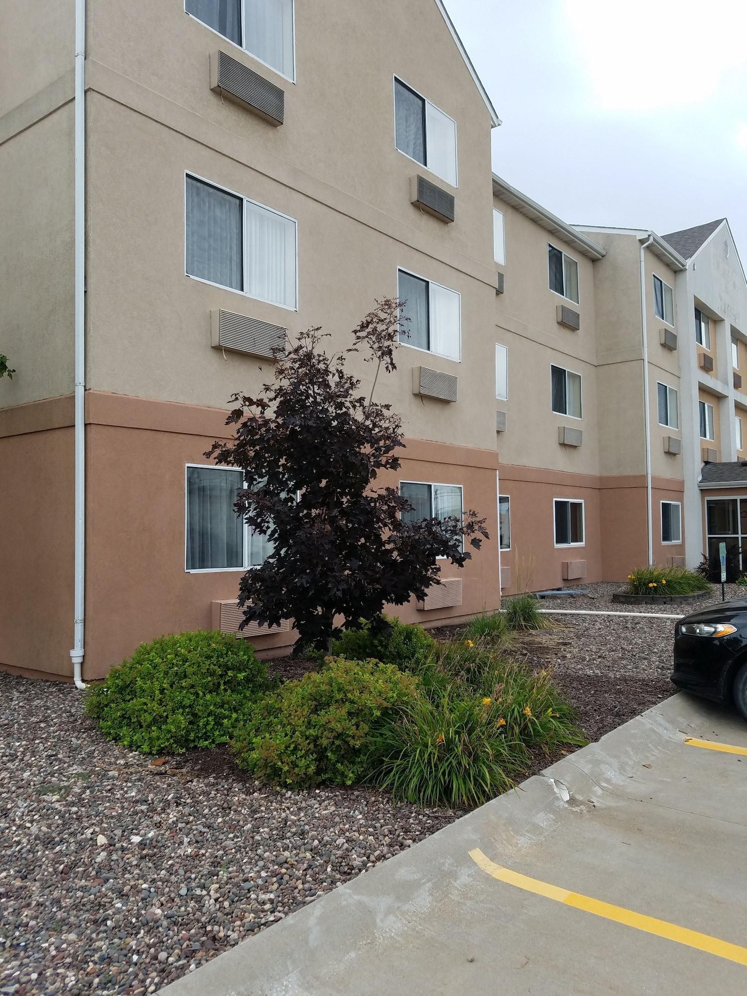 Americinn By Wyndham Moline Airport Quad Cities Exterior foto