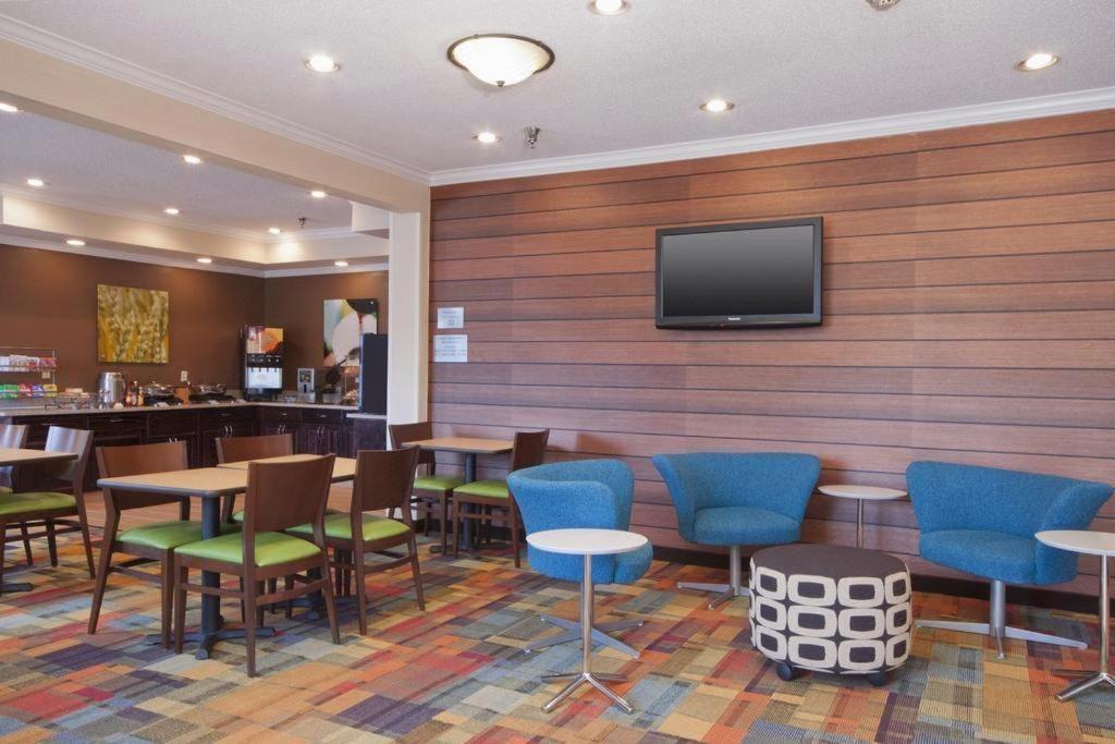 Americinn By Wyndham Moline Airport Quad Cities Exterior foto